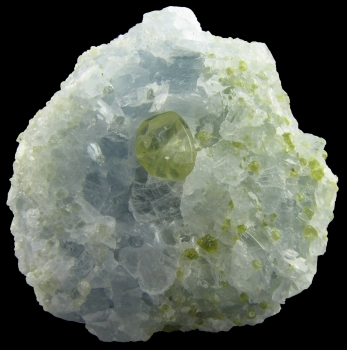 Diopside in Blue Calcite from Kajiado District, Rift Valley Province, Kenya [db_pics/pics/diopside3a.jpg]