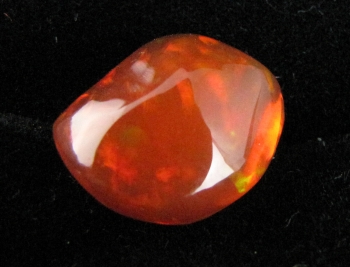 Opal var. crystalline from Jalisco, Mexico [db_pics/pics/opal5c.jpg]