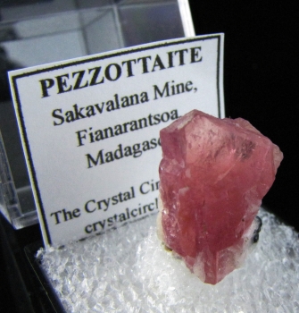 Beryl Var. Pezzottaite from Sakavalana Mine, Fianarantsoa, Madagascar [db_pics/pics/pezzottaite2d.jpg]