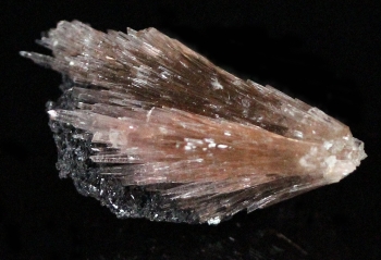 Smithsonite from Tsumeb Mine, Tsumeb, Namibia [db_pics/pics/smithsonite5b.jpg]
