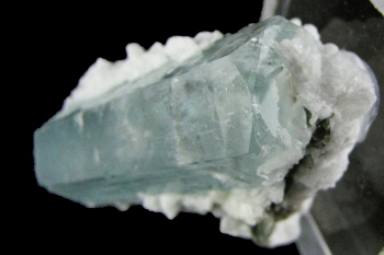 Beryl Var. Aquamarine with Clevelandite from Shigar Valley, Baltistan, Pakistan [db_pics/pics/aqua14e.jpg]