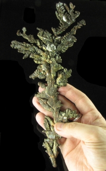 Native Copper with Barite from White Pine Mine, SW Ore Body, White Pine, Ontonogan Co., Michigan [db_pics/pics/copper6d.jpg]