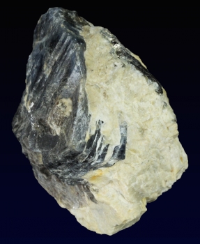 Corundum var. Sapphire from Potanino Mine, Ilmen Mountains, Russia [db_pics/pics/corundum8c.jpg]