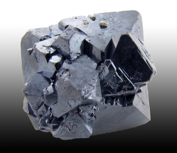 Cuprite with silver from Rubtsovsky Mine, Altai Krai, Siberia, Russia [db_pics/pics/cuprite2f.jpg]