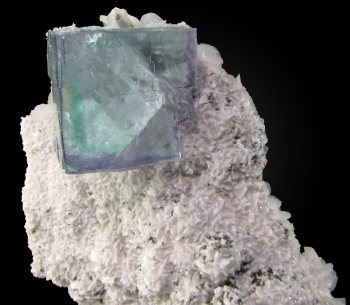 Fluorite on matrix from Yaogangxian Mine, Yizhan co., Chenzhou city, HuNan province, China [db_pics/pics/fluorite7d.jpg]