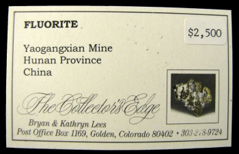 Fluorite on matrix from Yaogangxian Mine, Yizhan co., Chenzhou city, HuNan province, China [db_pics/pics/fluorite7f.jpg]