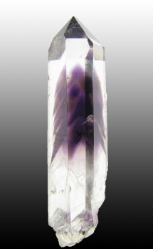 Quartz var. Amethyst phantom from Ambatofinandrana, Madagascar [db_pics/pics/quartz27d.jpg]
