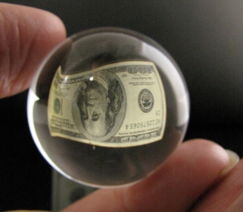 Quartz Var. Optical sphere from Minas Gerais, Brazil [db_pics/pics/quartz48c.jpg]