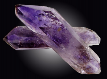 Quartz Var. Amethyst with Prehnite and Analcime from Goboboseb Mtns. Brandberg Dist. Erongo Region, Namibia [db_pics/pics/quartz54c.jpg]