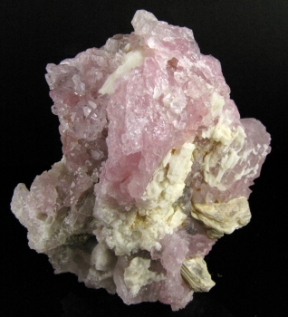 Quartz Var. Rose from Lavra da Ilha Pegmatite, Taquaral, Itinga, Aracuai, Minas Gerais, Brazil [db_pics/pics/rose4b.jpg]