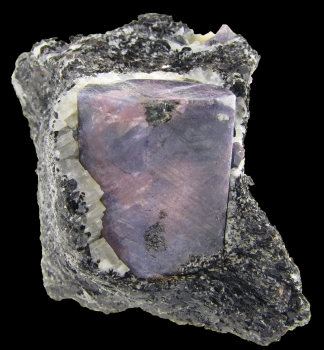 Sapphire in Schist from Zazafotsy Quarry (Amboarohy), Ihosy District, Horombe Region, Fianarantsoa Province, Madagascar [db_pics/pics/sapphire1a.jpg]