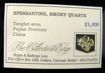 Spessartine and Smoky Quartz from Tongbei Area, Fujian Province, China [db_pics/pics/spessartine3e.jpg]