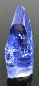 Zoisite Var. Tanzanite from Merelani Mine, Lelatema Mountains, Arusha Region, Tanzania [db_pics/pics/tanzanite7c.jpg]