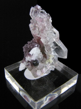 Tourmaline Var Elbaite, with Quartz and Lepidolite from Pederneira Mine, Sao Jose Da Safira, Minas Gerais, Brazil [db_pics/pics/tourm15e.jpg]