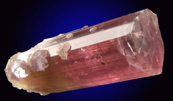 Tourmaline Var. Bi-Color Elbaite with Lepidolite from Himalaya Mine, Mesa Grande, San Diego County, California [db_pics/pics/tourm28c.jpg]