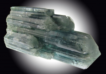 Tourmaline Var. Indicolite from Aruscuai, Minas Gerais, Brazil [db_pics/pics/tourm31b.jpg]
