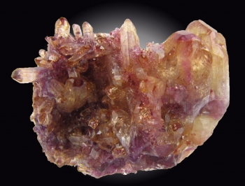 Vesuvianite from Jeffrey Mine, Asbestos, Quebec, Canada [db_pics/pics/vesuvianite2c.jpg]